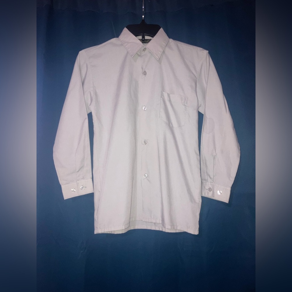Rafael boys size 10 soft gray button up shirt